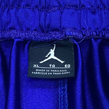 Load image into Gallery viewer, Nike Air Jordan Durasheen 404309-402 Hornets Basketball Shorts XL
