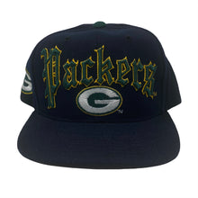 Load image into Gallery viewer, Vintage NFL Green Bay Packers Old English Script Snapback Hat
