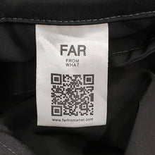 Load image into Gallery viewer, Far FARFROMWHAT Black Nylon Cargo Pants Men’s Size 3 (35 x 34)
