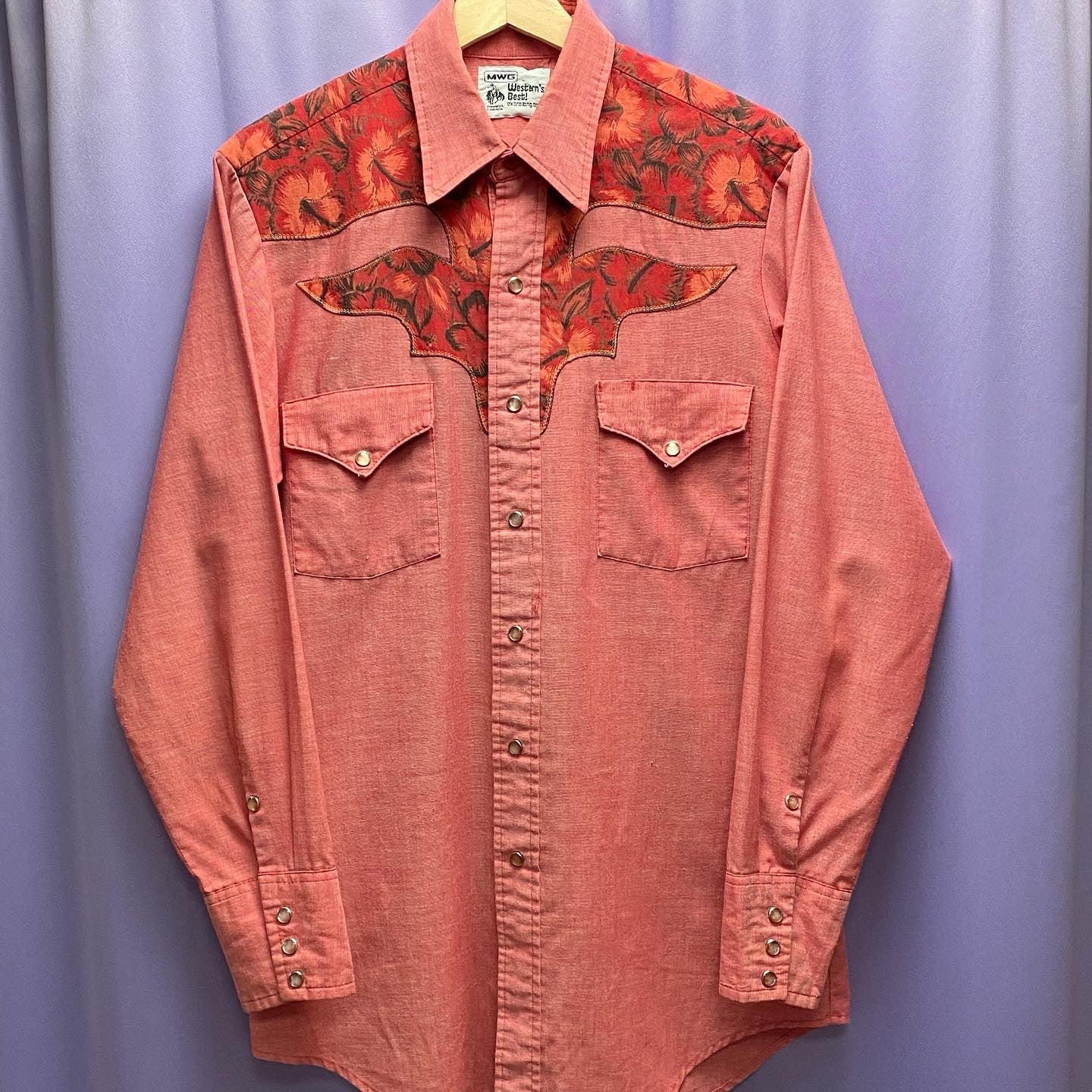 Pink pearl snap hot sale western shirt